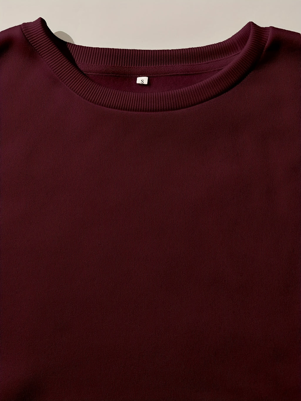 Dames  Sweatshirt – Minimalistische Stijl & Comfort.